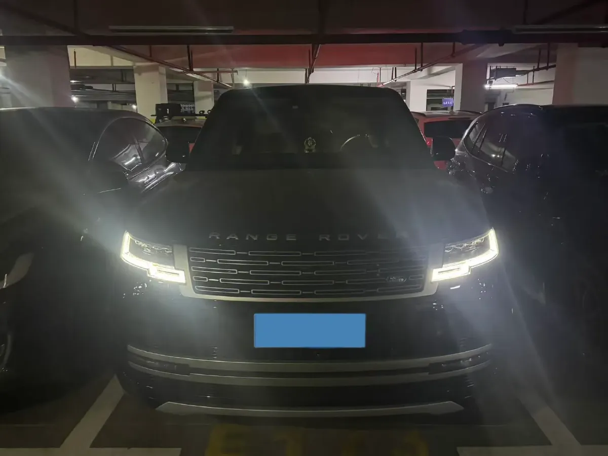 2024 Land Rover Range Rover 3.0T 400HP L6 8AT,autocango,china used car exporter,china ev exporter,chinese used car exporter,chinese used ev exporter