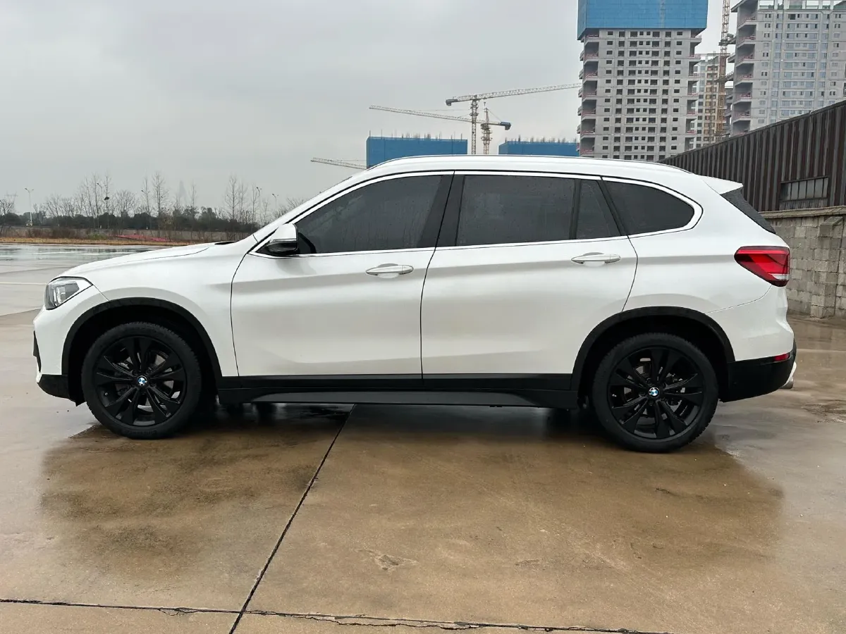 2021 BMW X1 1.5T 140HP L3 7DCT,autocango,china used car exporter,china ev exporter,chinese used car exporter,chinese used ev exporter