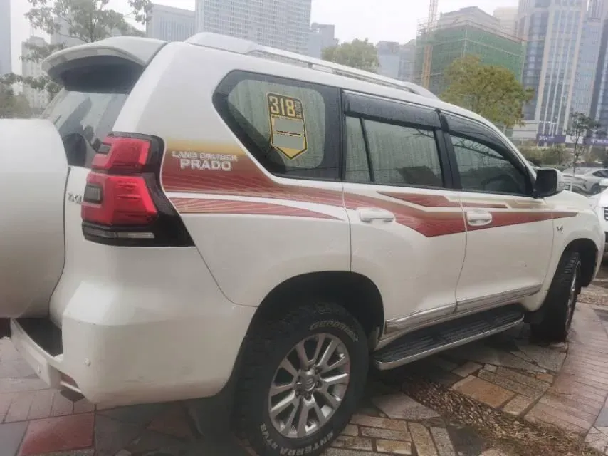 2019 Land Rover Range Rover Velar 2.0T 300HP L4 8AT,autocango,china used car exporter,china ev exporter,chinese used car exporter,chinese used ev exporter