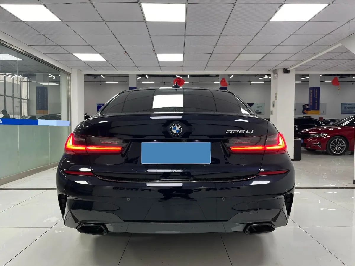 2021 BMW 3 Series 2.0T 184HP L4 8AT,autocango,china used car exporter,china ev exporter,chinese used car exporter,chinese used ev exporter