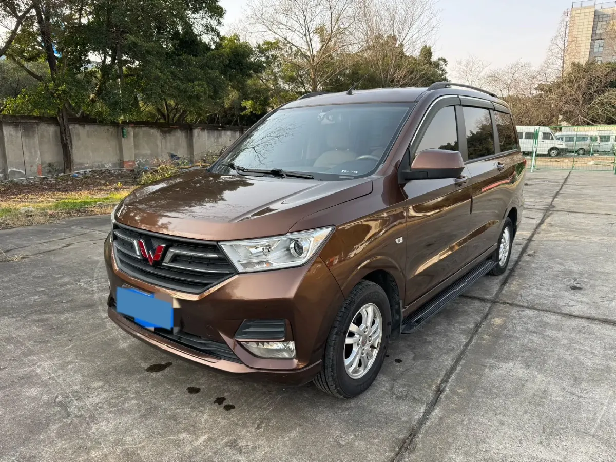 2019 WuLing HongGuang 1.5L 99HP L4 6MT,autocango,china used car exporter,china ev exporter,chinese used car exporter,chinese used ev exporter