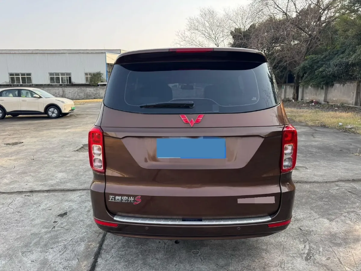 2019 WuLing HongGuang 1.5L 99HP L4 6MT,autocango,china used car exporter,china ev exporter,chinese used car exporter,chinese used ev exporter