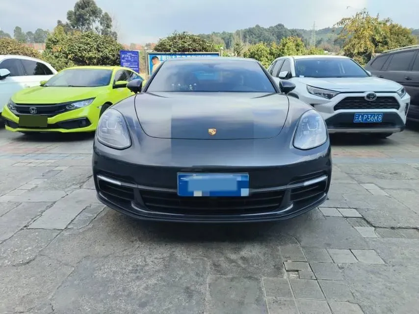 2017 BMW X6 3.0T 306HP L6 8AT,autocango,china used car exporter,china ev exporter,chinese used car exporter,chinese used ev exporter