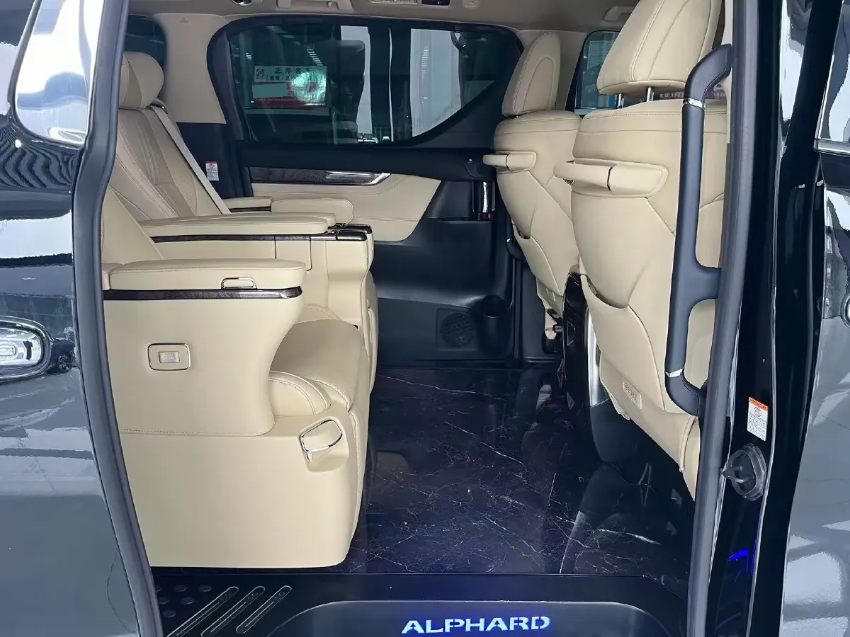 2021 Toyota Alphard 2.5L 117HP L4 E-CVT Hybrid,autocango,china used car exporter,china ev exporter,chinese used car exporter,chinese used ev exporter