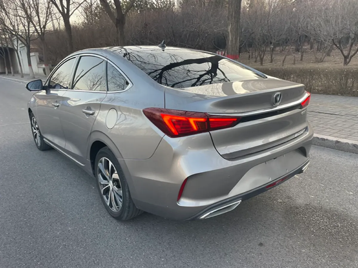 2021 ChangAn Eado 1.4T 160HP L4 7DCT,autocango,china used car exporter,china ev exporter,chinese used car exporter,chinese used ev exporter