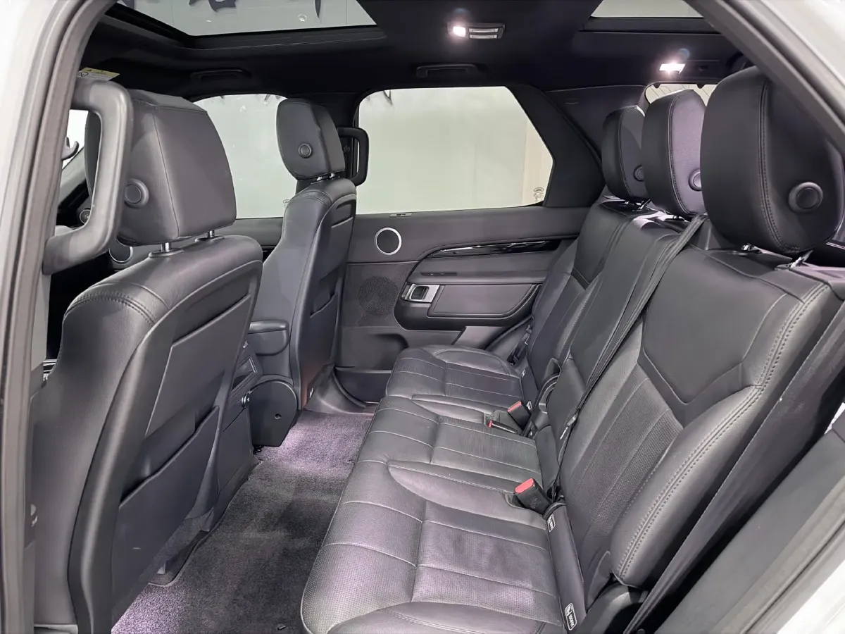 2019 Land Rover Discovery 3.0T 340HP V6 8AT,autocango,china used car exporter,china ev exporter,chinese used car exporter,chinese used ev exporter