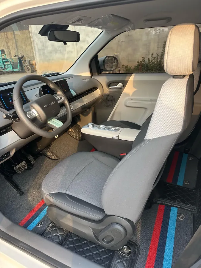 2025 LingBox BOX BEV 19.2KWH,autocango,china used car exporter,china ev exporter,chinese used car exporter,chinese used ev exporter