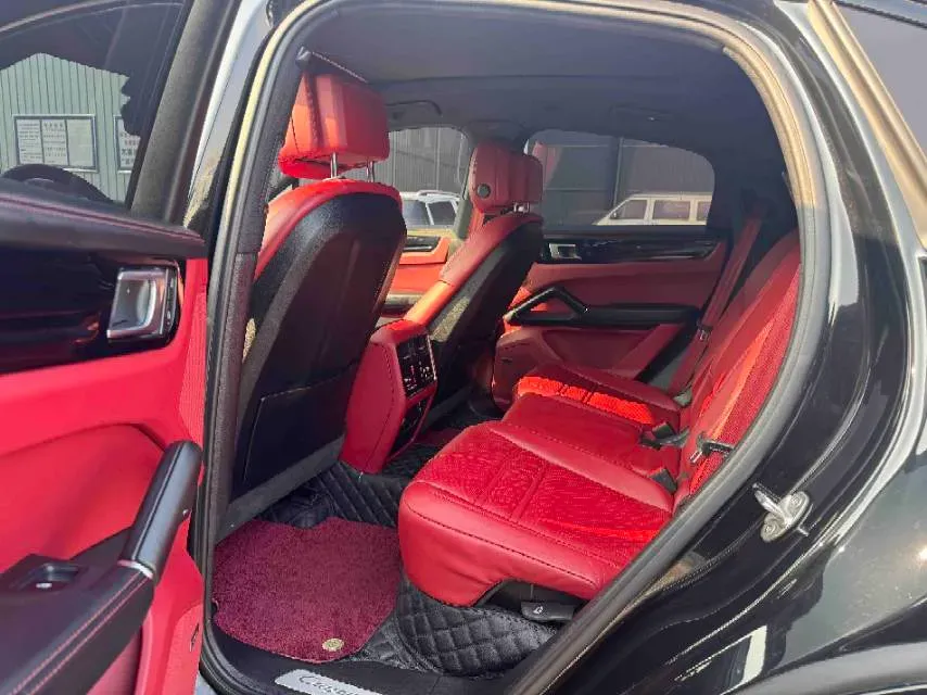 2023 Porsche Cayenne 3.0T 340HP V6 8AT,autocango,china used car exporter,china ev exporter,chinese used car exporter,chinese used ev exporter