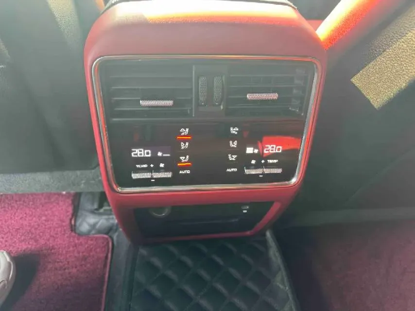 2023 Porsche Cayenne 3.0T 340HP V6 8AT,autocango,china used car exporter,china ev exporter,chinese used car exporter,chinese used ev exporter