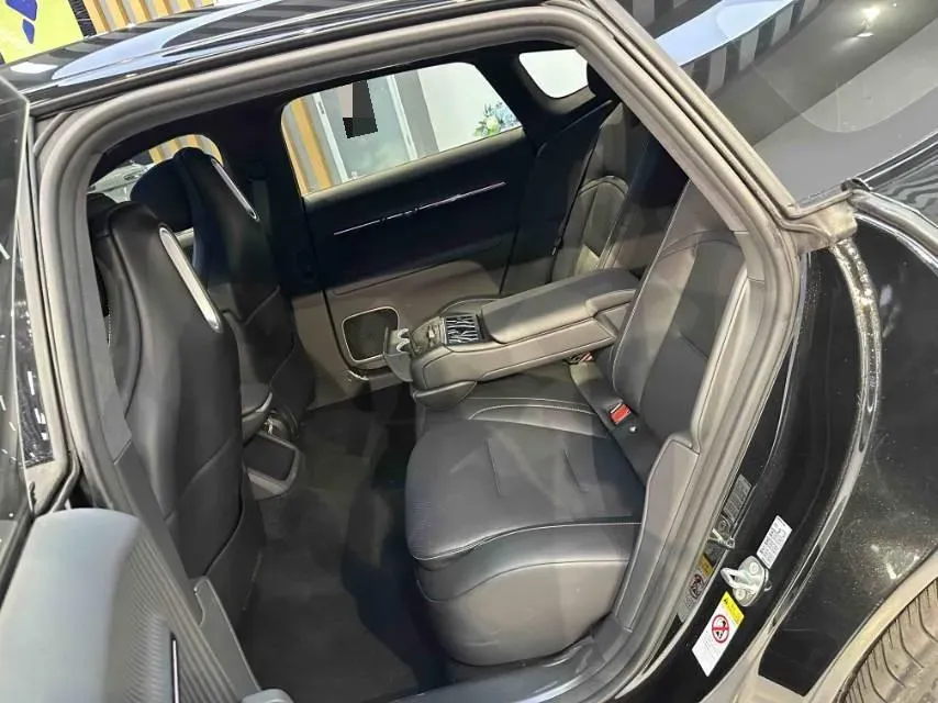 2025 Avatr 12 1.5T 156HP L4 REEV 39.05KWH,autocango,china used car exporter,china ev exporter,chinese used car exporter,chinese used ev exporter