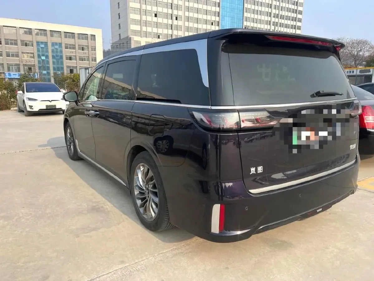 2022 Voyah Dream 1.5T 136HP L4 PHEV 25.57KWH,autocango,china used car exporter,china ev exporter,chinese used car exporter,chinese used ev exporter