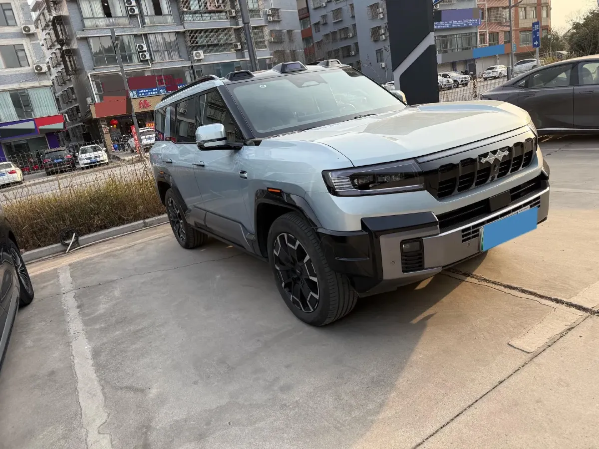 2025 FangChengBao Bao 8 2.0T 245HP L4 E-CVT PHEV 36.8KWH,autocango,china used car exporter,china ev exporter,chinese used car exporter,chinese used ev exporter