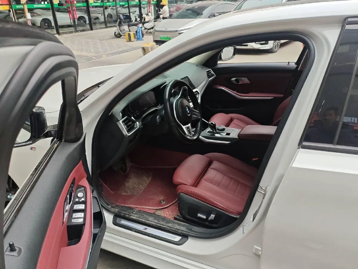 2021 BMW 3 Series 2.0T 184HP L4 8AT,autocango,china used car exporter,china ev exporter,chinese used car exporter,chinese used ev exporter