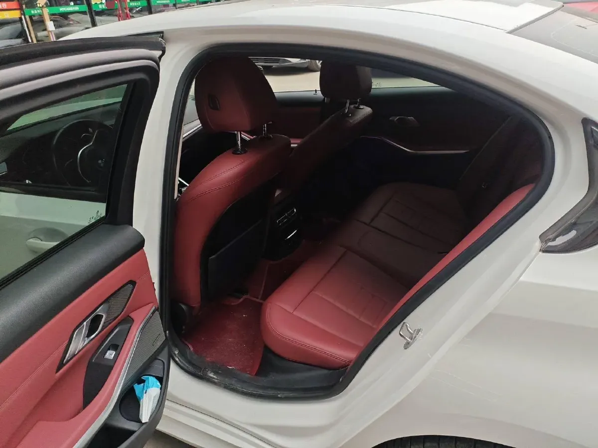 2021 BMW 3 Series 2.0T 184HP L4 8AT,autocango,china used car exporter,china ev exporter,chinese used car exporter,chinese used ev exporter