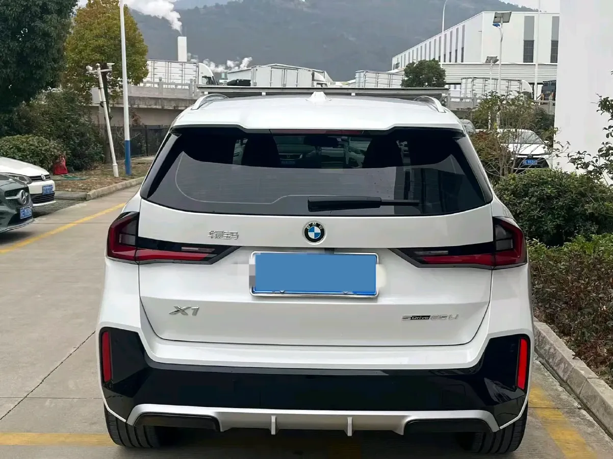 2024 BMW X1 2.0T 204HP L4 7DCT,autocango,china used car exporter,china ev exporter,chinese used car exporter,chinese used ev exporter