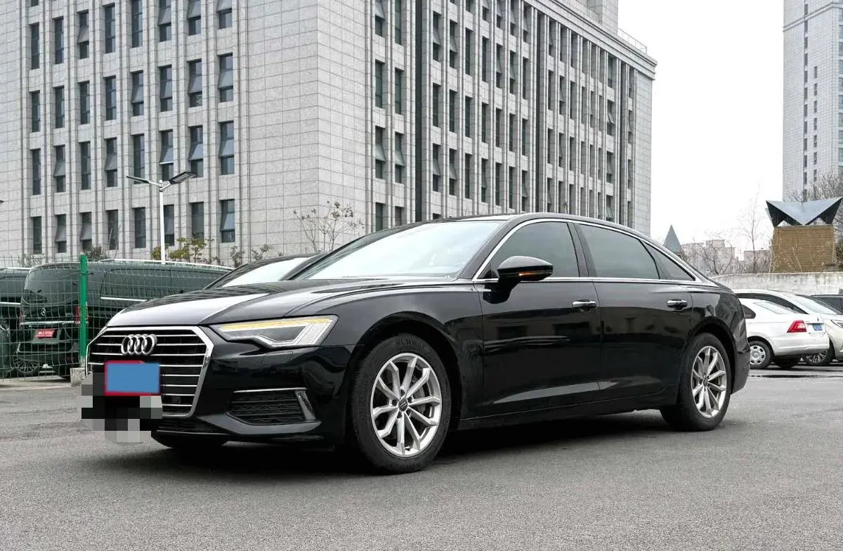 2021 Audi A6L 2.0T 190HP L4 7DCT
