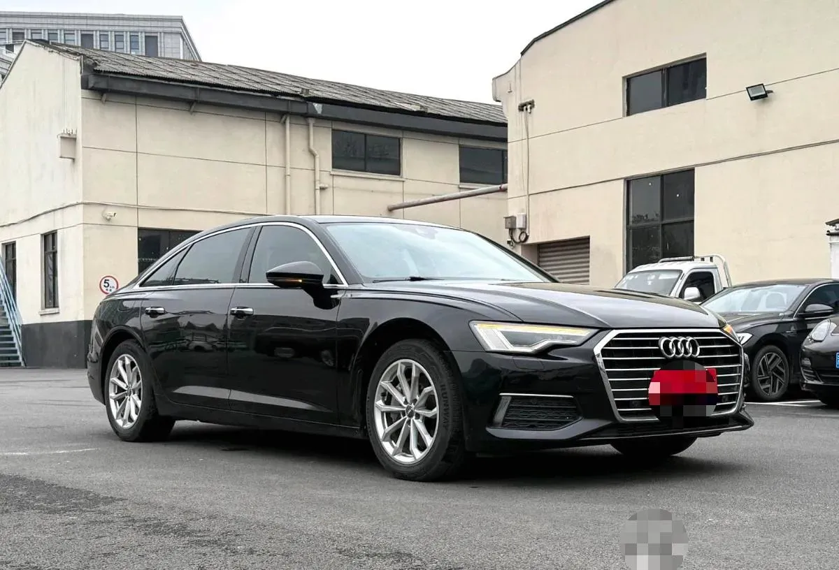 2021 Audi A6L 2.0T 190HP L4 7DCT,autocango,china used car exporter,china ev exporter,chinese used car exporter,chinese used ev exporter