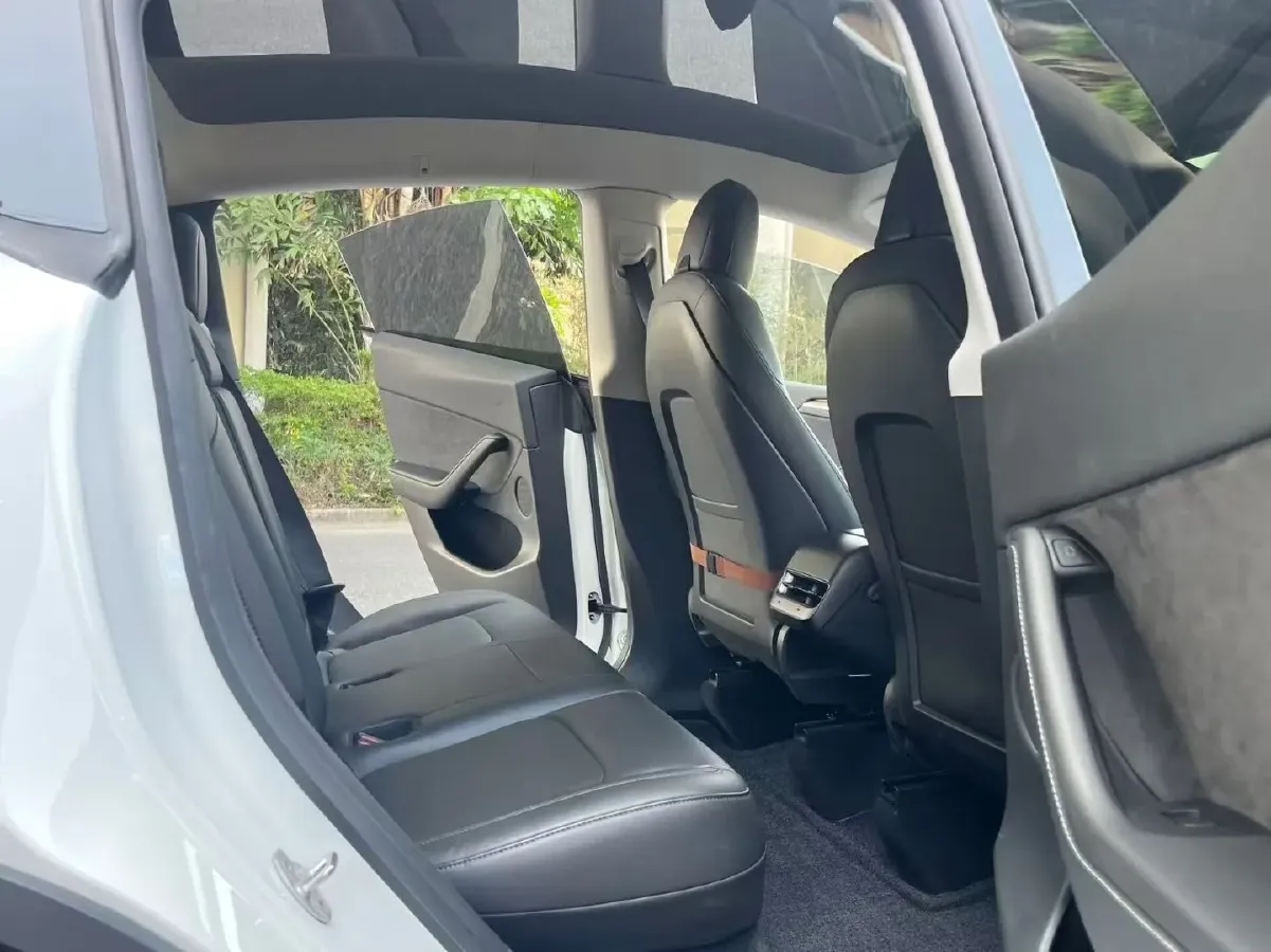 2021 Tesla Model Y BEV 60KWH,autocango,china used car exporter,china ev exporter,chinese used car exporter,chinese used ev exporter