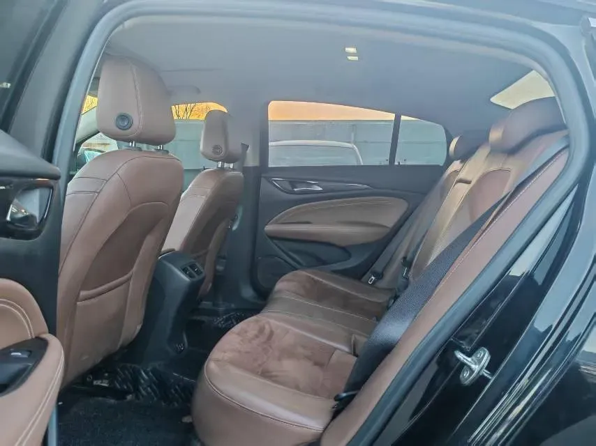 2020 Buick Regal 1.5T 169HP L4 9AT,autocango,china used car exporter,china ev exporter,chinese used car exporter,chinese used ev exporter