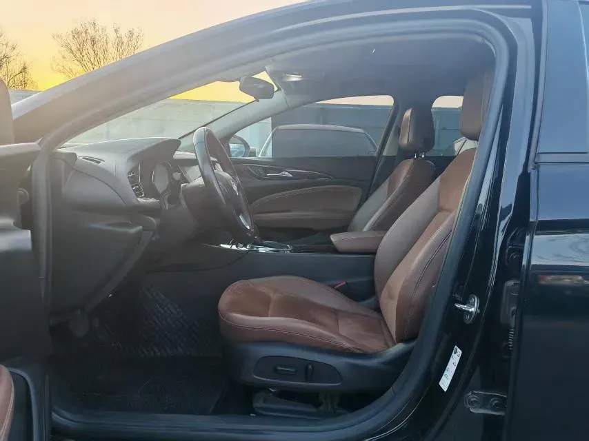 2020 Buick Regal 1.5T 169HP L4 9AT,autocango,china used car exporter,china ev exporter,chinese used car exporter,chinese used ev exporter