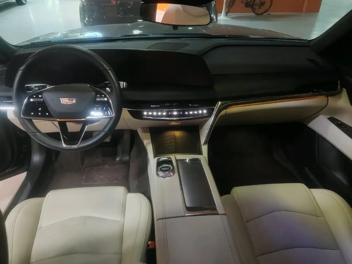 2023 Cadillac CT6 2.0T 237HP L4 10AT,autocango,china used car exporter,china ev exporter,chinese used car exporter,chinese used ev exporter