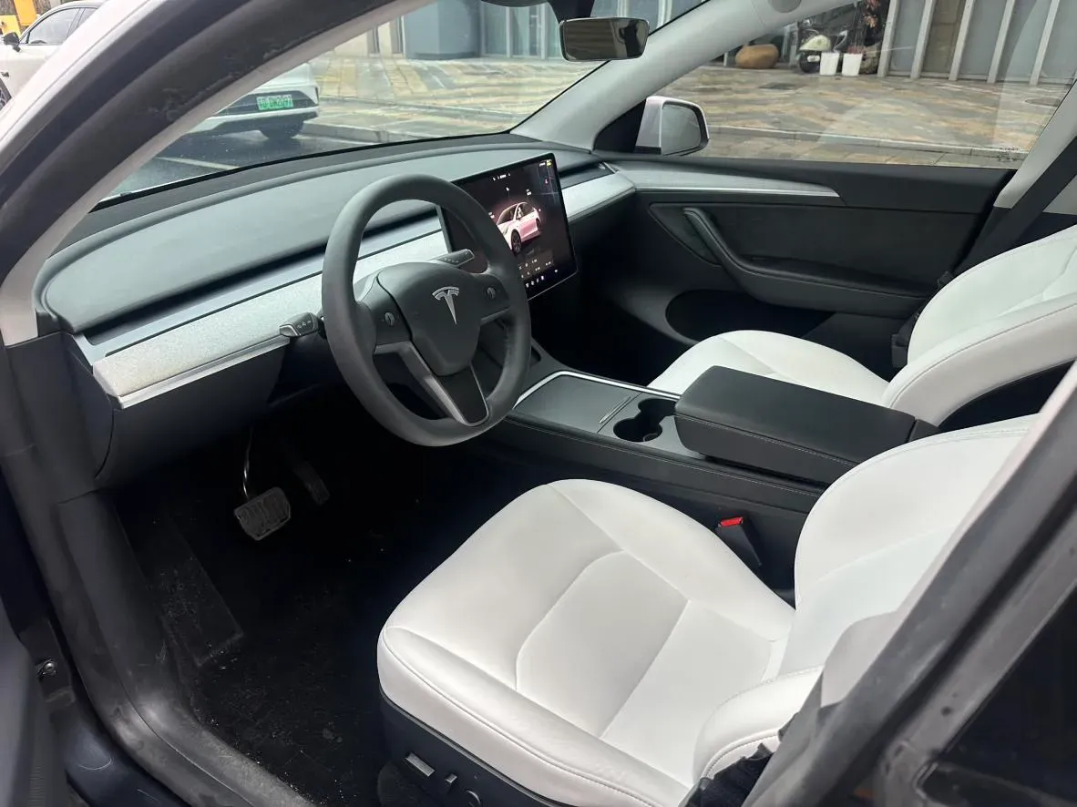 2024 Iveco OuSheng BEV 77.28KWH,autocango,china used car exporter,china ev exporter,chinese used car exporter,chinese used ev exporter