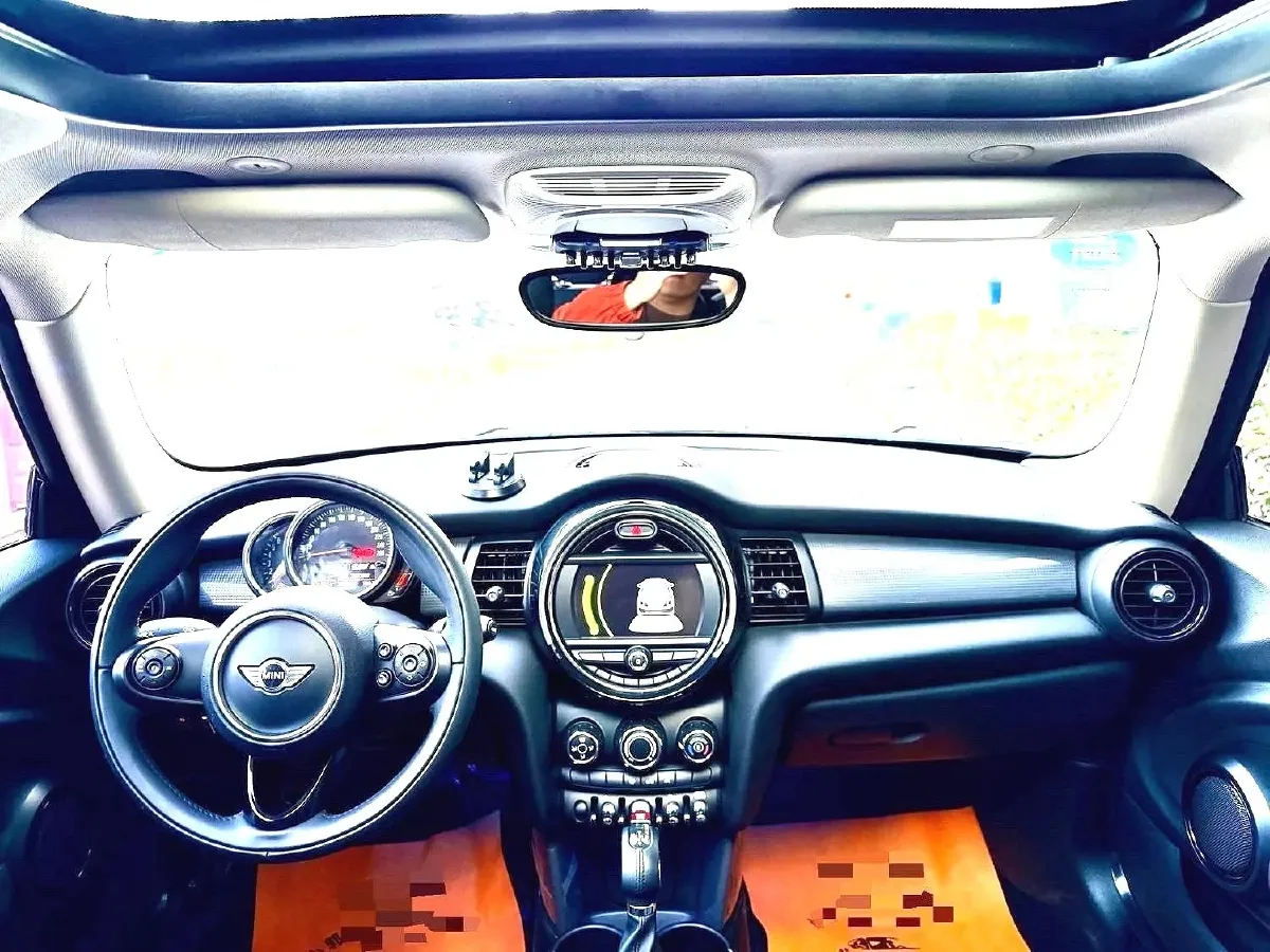 2016 MINI MINI 1.5T 136HP L3 6AT,autocango,china used car exporter,china ev exporter,chinese used car exporter,chinese used ev exporter