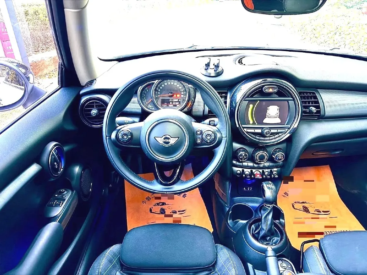 2016 MINI MINI 1.5T 136HP L3 6AT,autocango,china used car exporter,china ev exporter,chinese used car exporter,chinese used ev exporter