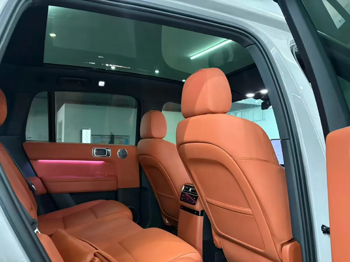 2024 Li L6 Range Extended 154HP L4 REEV 36.8KWH,autocango,china used car exporter,china ev exporter,chinese used car exporter,chinese used ev exporter