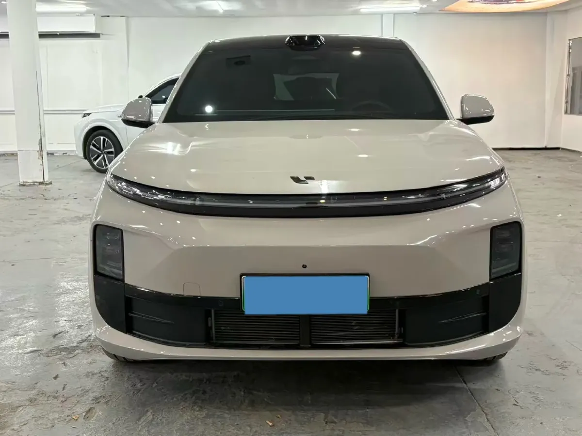 2024 Li L6 Range Extended 154HP L4 REEV 36.8KWH,autocango,china used car exporter,china ev exporter,chinese used car exporter,chinese used ev exporter