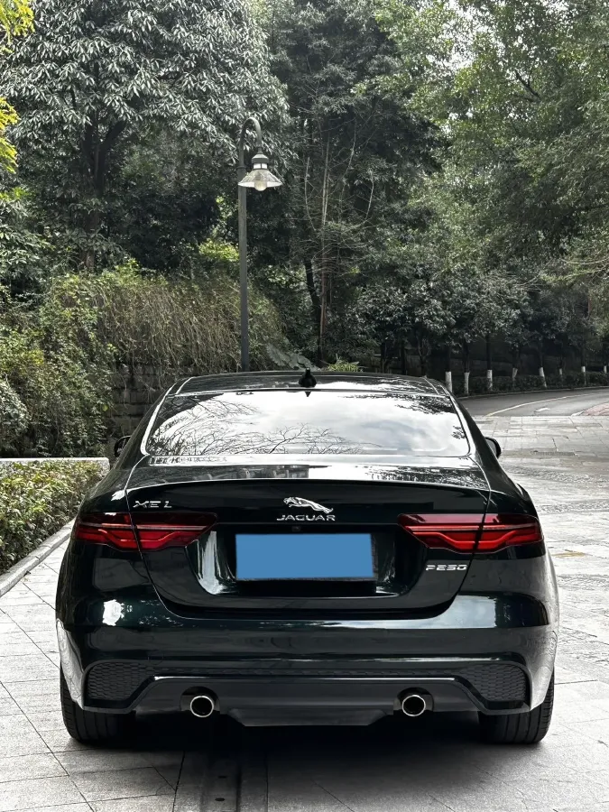 2022 Jaguar XEL 2.0T 250HP L4 8AT,autocango,china used car exporter,china ev exporter,chinese used car exporter,chinese used ev exporter