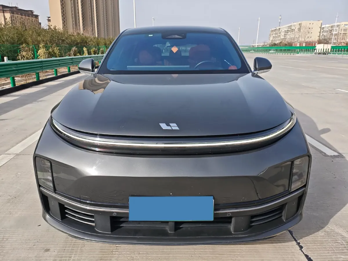 2023 Li L7 Range Extended 154HP REEV 40.9KWH,autocango,china used car exporter,china ev exporter,chinese used car exporter,chinese used ev exporter