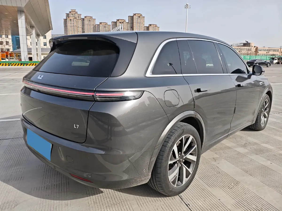 2023 Li L7 Range Extended 154HP REEV 40.9KWH,autocango,china used car exporter,china ev exporter,chinese used car exporter,chinese used ev exporter