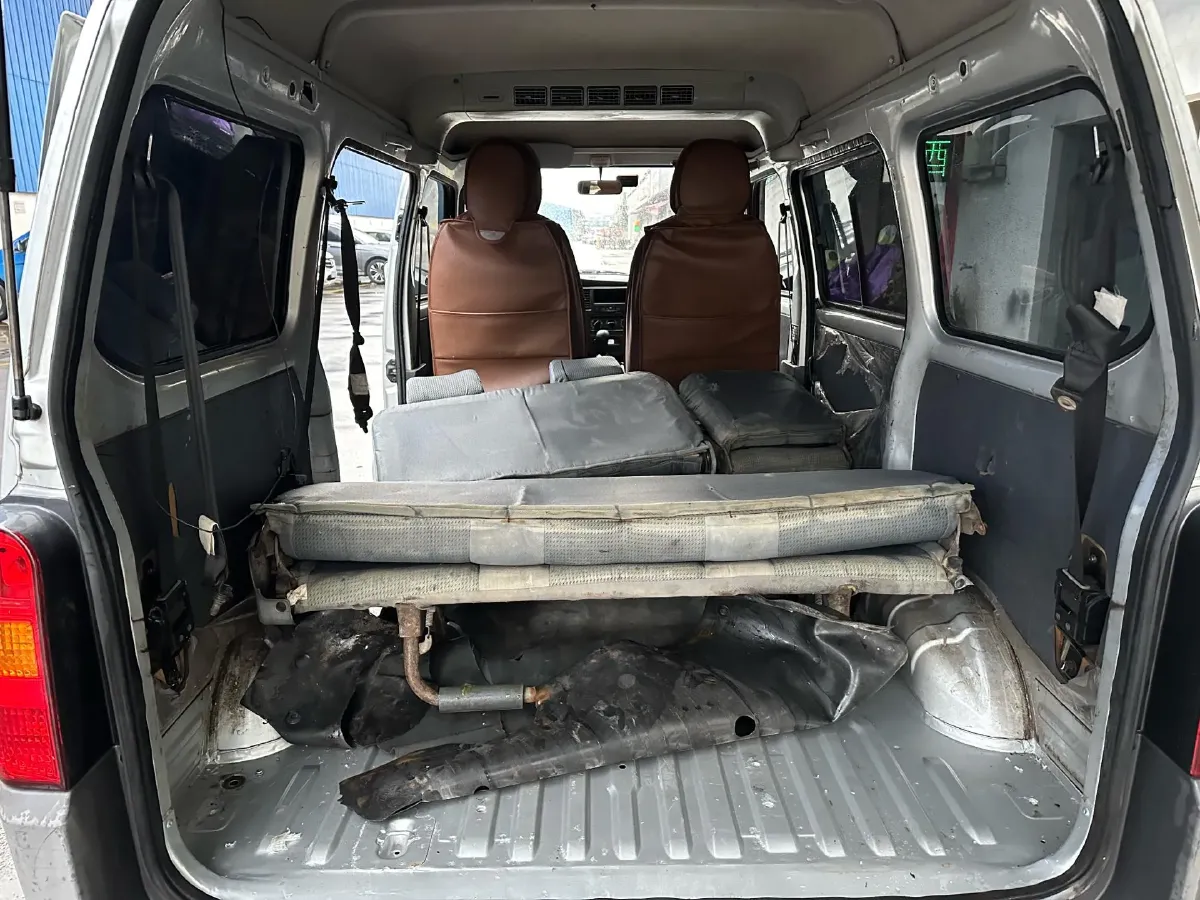 2015 WuLing ZhiGuang 1.2L 82HP L4 5MT,autocango,china used car exporter,china ev exporter,chinese used car exporter,chinese used ev exporter