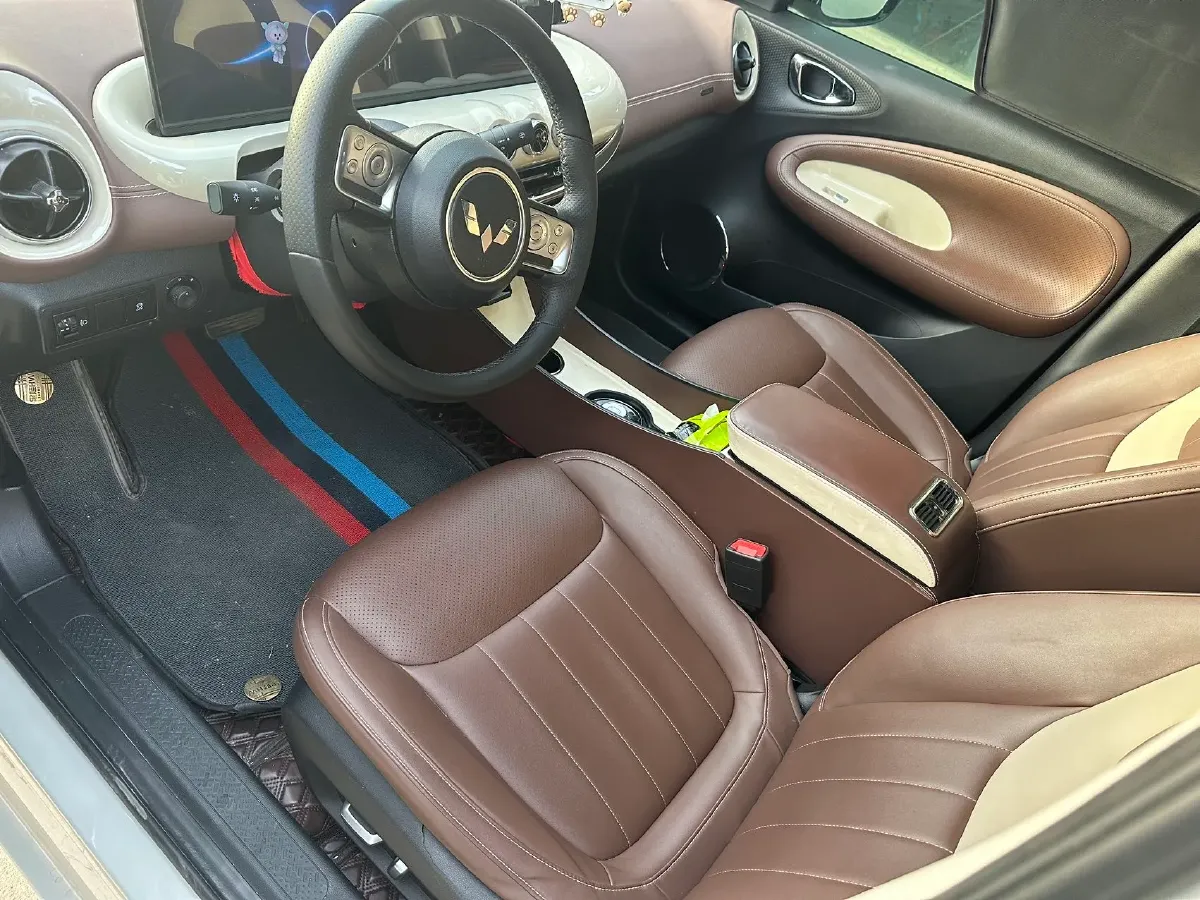 2023 WuLing BinGuo BEV 31.9KWH,autocango,china used car exporter,china ev exporter,chinese used car exporter,chinese used ev exporter