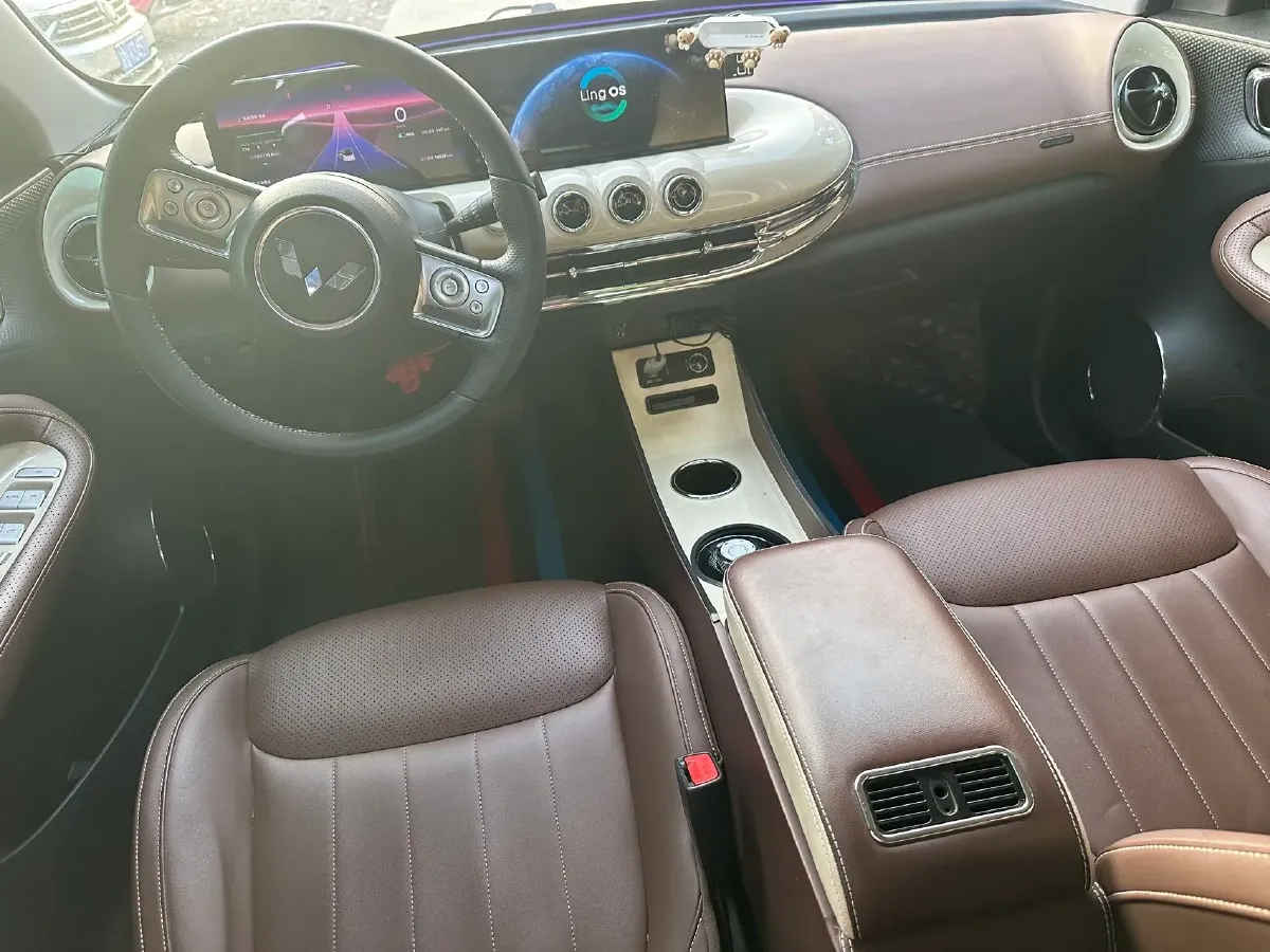 2023 WuLing BinGuo BEV 31.9KWH,autocango,china used car exporter,china ev exporter,chinese used car exporter,chinese used ev exporter