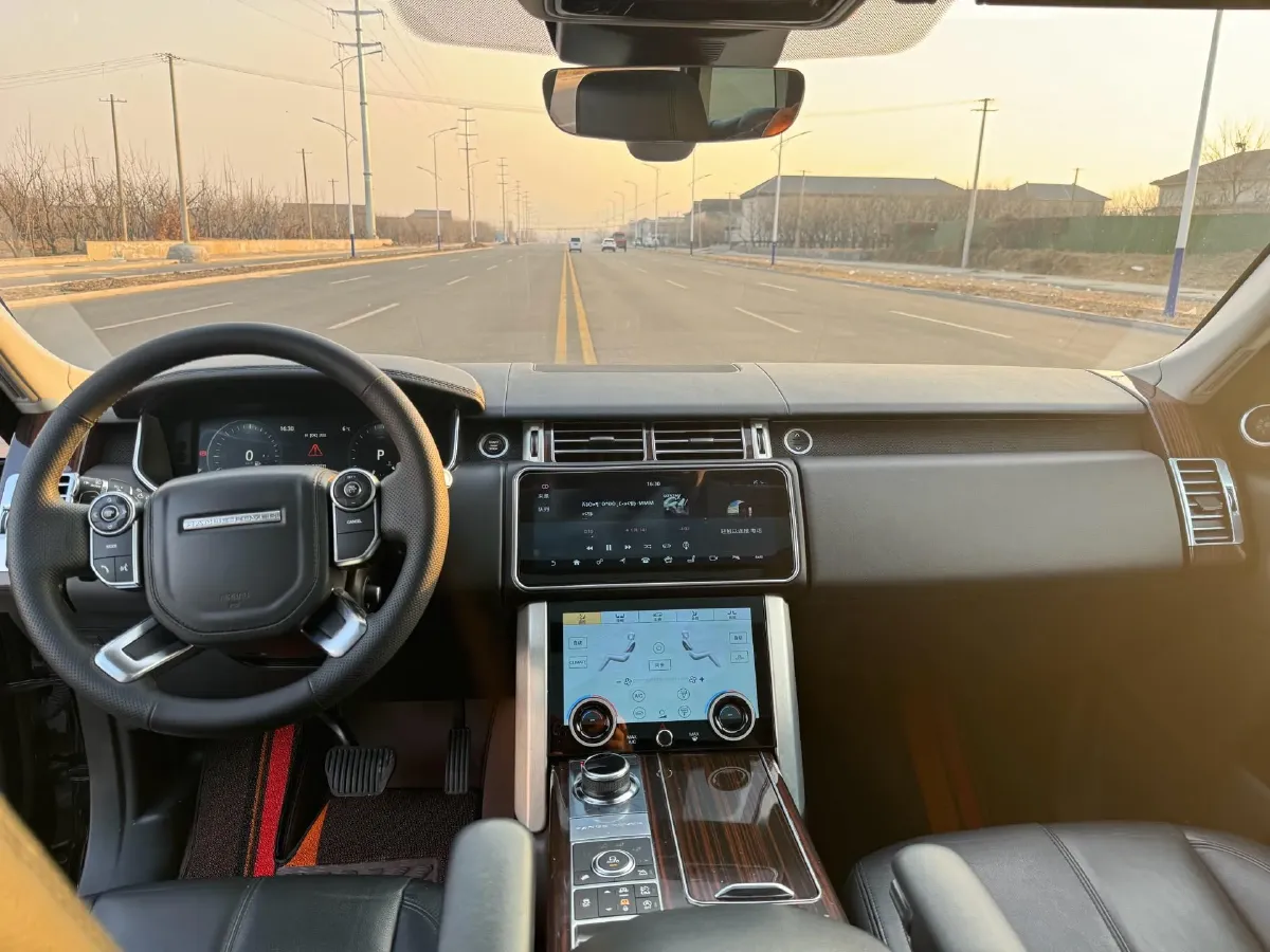 2017 Land Rover Range Rover 3.0T 340HP V6 8AT,autocango,china used car exporter,china ev exporter,chinese used car exporter,chinese used ev exporter