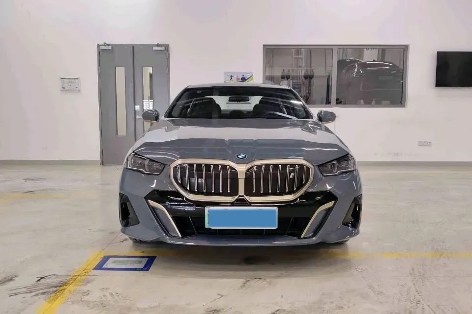2024 BMW i5 BEV 79.05KWH,autocango,china used car exporter,china ev exporter,chinese used car exporter,chinese used ev exporter