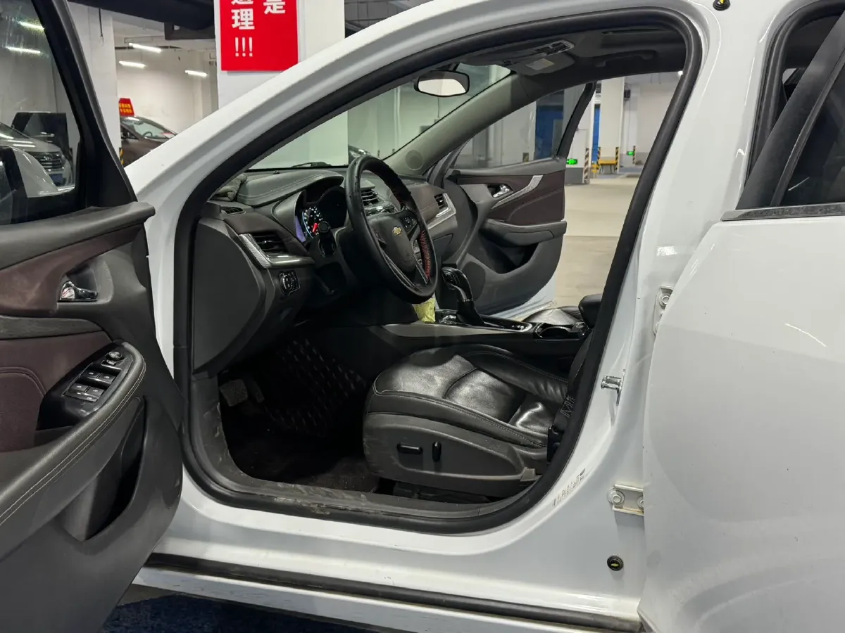 2018 Chevrolet Malibu 1.5T 170HP L4 6AT,autocango,china used car exporter,china ev exporter,chinese used car exporter,chinese used ev exporter