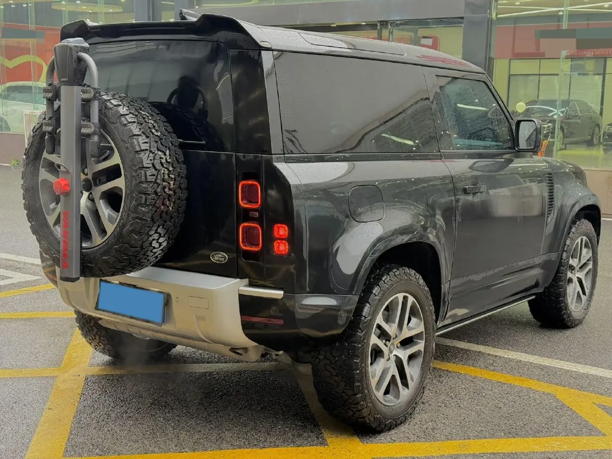 2023 Land Rover Defender 3.0T 400HP L6 8AT,autocango,china used car exporter,china ev exporter,chinese used car exporter,chinese used ev exporter