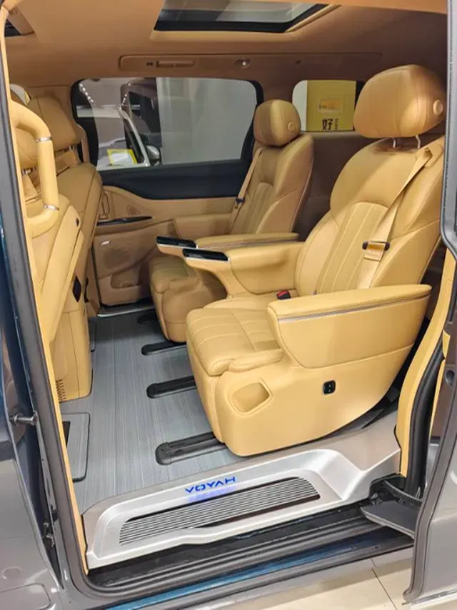 2025 Voyah Dream 1.5T 150HP L4 PHEV 41.7KWH,autocango,china used car exporter,china ev exporter,chinese used car exporter,chinese used ev exporter