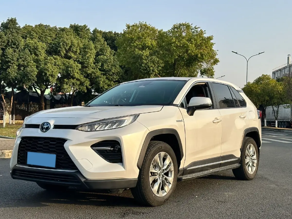 2022 Toyota Wildlander 2.5L 178HP L4 E-CVT Hybrid
