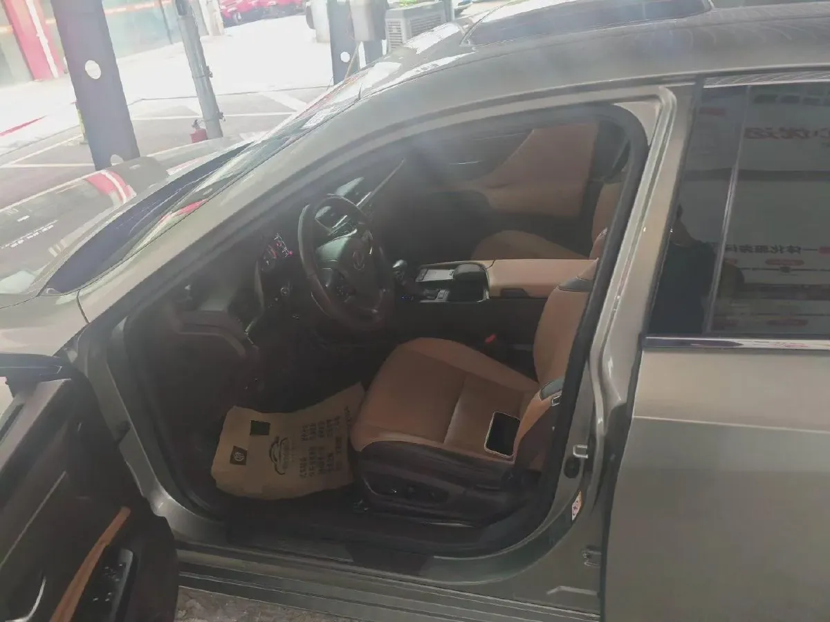 2018 Lexus ES 2.0L 167HP L4 6AT,autocango,china used car exporter,china ev exporter,chinese used car exporter,chinese used ev exporter