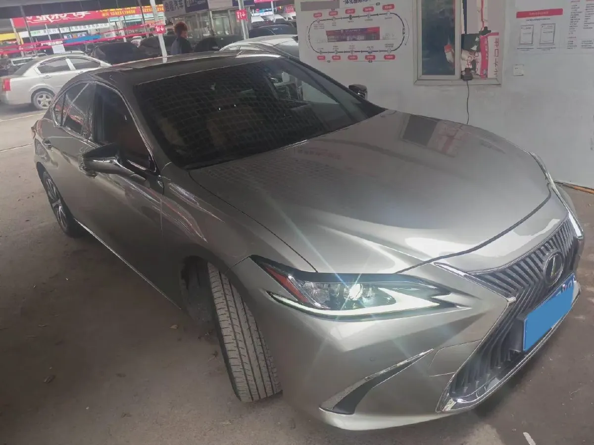 2018 Lexus ES 2.0L 167HP L4 6AT,autocango,china used car exporter,china ev exporter,chinese used car exporter,chinese used ev exporter