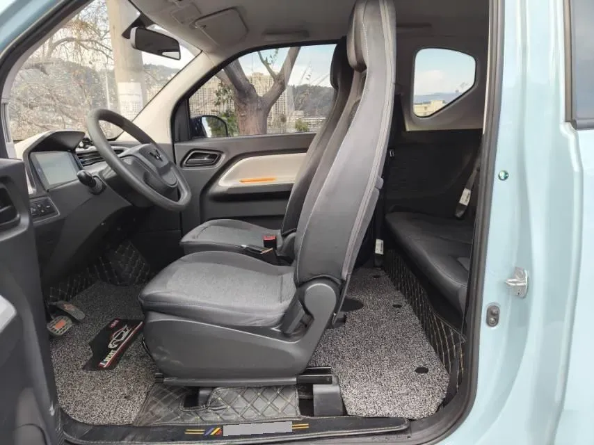 2020 WuLing HongGuang MINI EV BEV 9KWH,autocango,china used car exporter,china ev exporter,chinese used car exporter,chinese used ev exporter