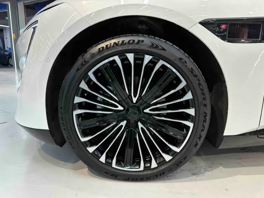 2025 Avatr 12 1.5T 156HP L4 REEV,autocango,china used car exporter,china ev exporter,chinese used car exporter,chinese used ev exporter