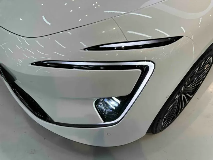 2025 Avatr 12 1.5T 156HP L4 REEV,autocango,china used car exporter,china ev exporter,chinese used car exporter,chinese used ev exporter