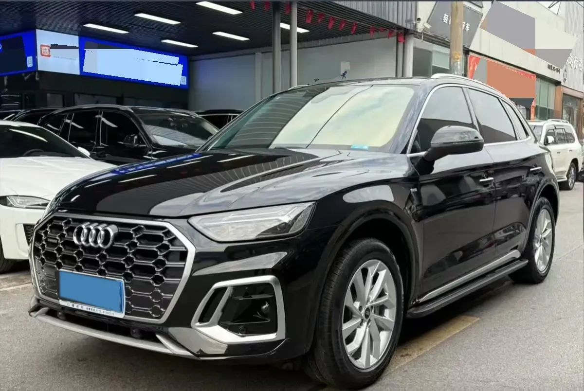 2022 Audi Q5L 2.0T 190HP L4 7DCT,autocango,china used car exporter,china ev exporter,chinese used car exporter,chinese used ev exporter