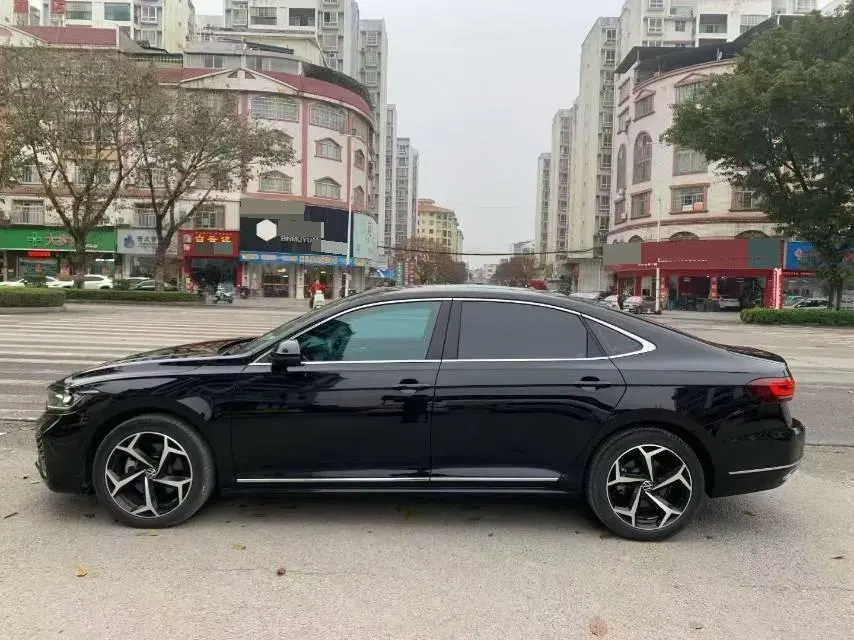 2023 Volkswagen Passat 2.0T 186HP L4 7DCT,autocango,china used car exporter,china ev exporter,chinese used car exporter,chinese used ev exporter