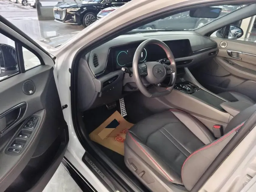 2020 Hyundai Sonata 2.0T 240HP L4 8AT,autocango,china used car exporter,china ev exporter,chinese used car exporter,chinese used ev exporter